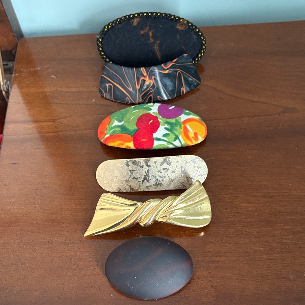 Assorted barrettes